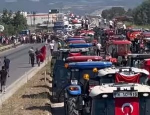 Bursalı çiftçiler İzmir Yolu’nu kapattı