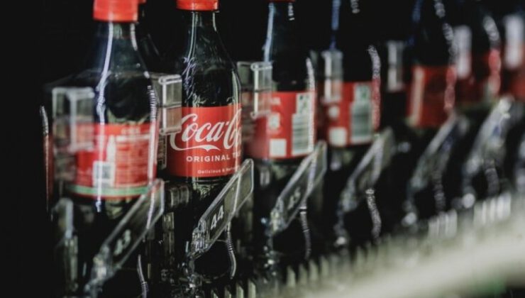 Coca-Cola ve Schweppes ürünlerinde plastik çıktı