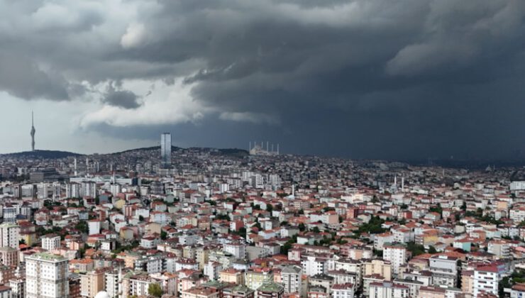 Uçaklar İstanbul’a inemedi