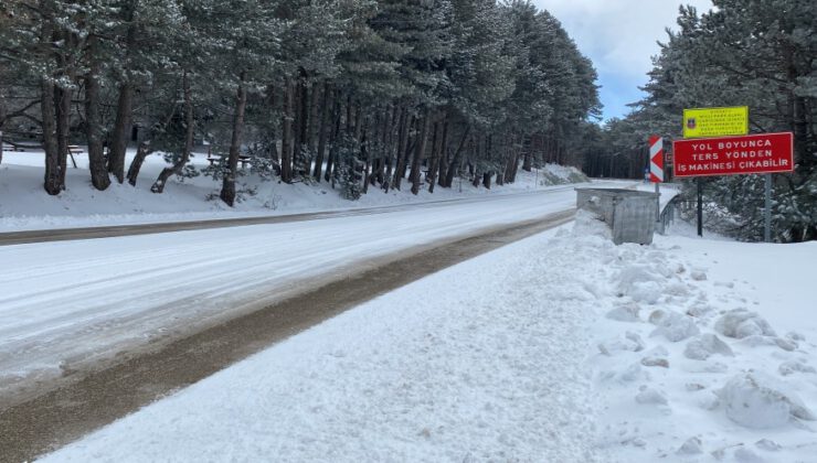 Uludağ’da kar yağışı başladı