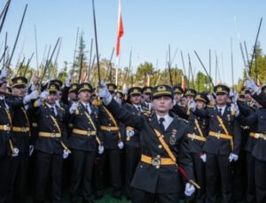 Teğmenler için karar günü belli oldu