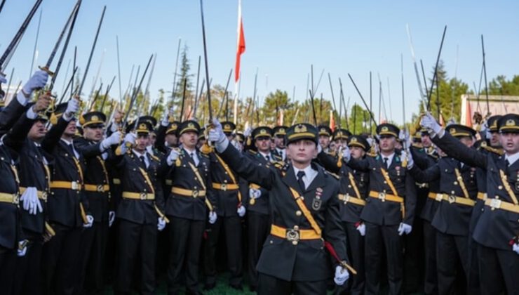 Teğmenler için karar günü belli oldu