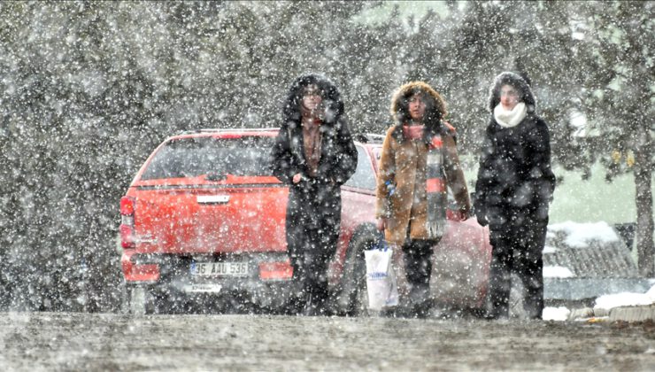 Meteoroloji duyurdu; sıcaklıklar düşüyor kar geliyor