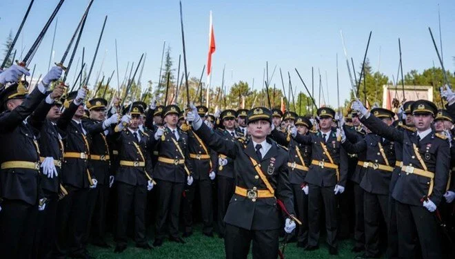 Teğmenler için karar günü belli oldu