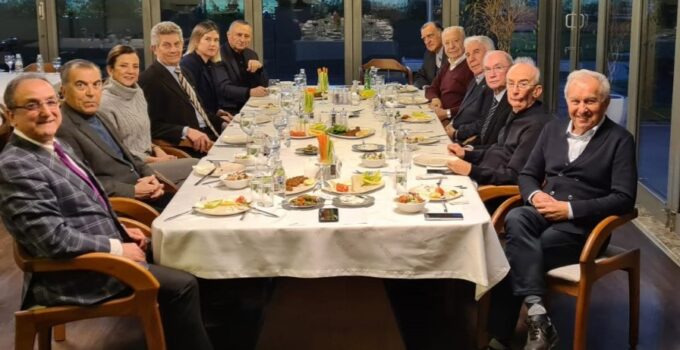 BEST Grubu Özenalp’in ev sahipliğinde toplandı