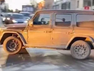 Cübbeli’nin trafikte çakar kullanan kızına 139 bin lira ceza