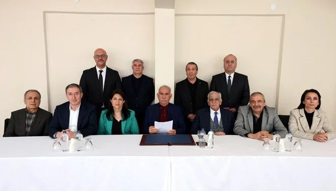 Abdullah Öcalan’dan PKK’ya fesih çağrısı