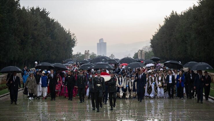 Dünya çocukları Anıtkabir ve TRT’yi ziyaret etti