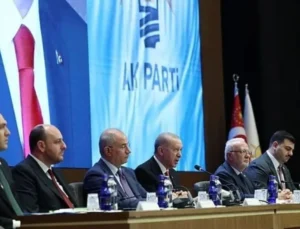 Cumhurbaşkanı Erdoğan yeni anayasa için kime görev verdi?