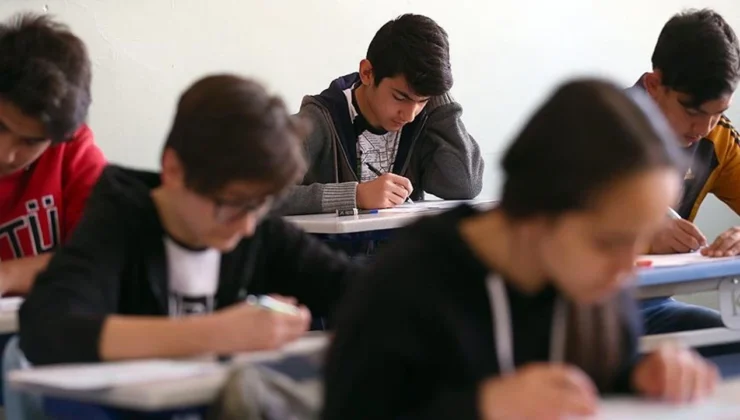 Zorunlu lise eğitiminde sistem değişiyor mu?