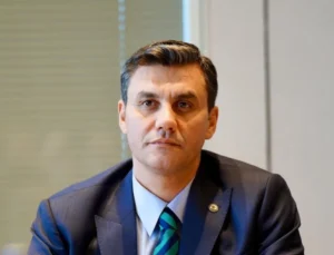 Manisalılar Ferdi Zeyrek’e veda ediyor