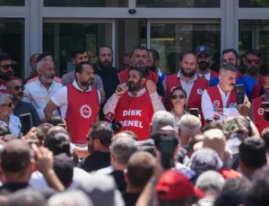 İzmir’de grevdeki işçiler sandığa gidiyor
