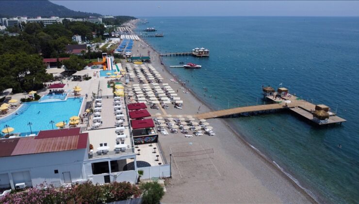 Bodrum ve Kemer sahillerinde hareketlilik