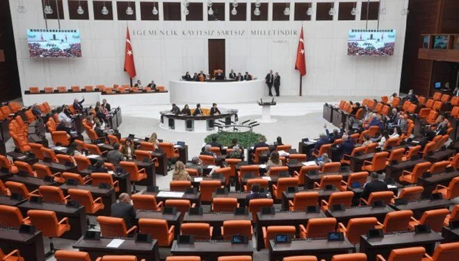 Özgür Özel’in dokunulmazlık dosyası sevk TBMM’de