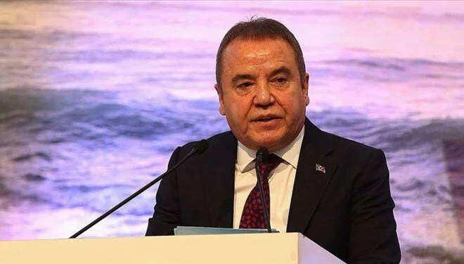 Muhittin Böcek görevden uzaklaştırıldı