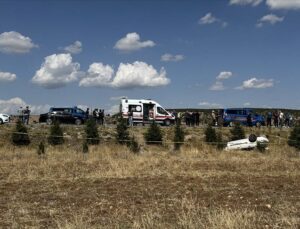 Otomobilin çarptığı jandarma trafik personeli şehit oldu