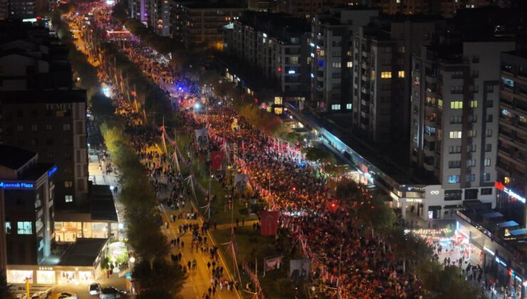 Bursa Cumhuriyet için tek yürek