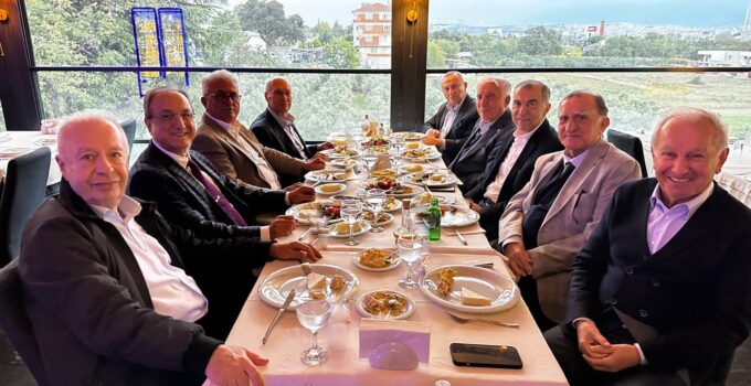 BEST Grubu Yeni Sezona “Merhaba” Dedi