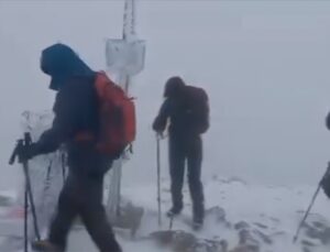Uludağ’a mevsimin ilk karı yağdı