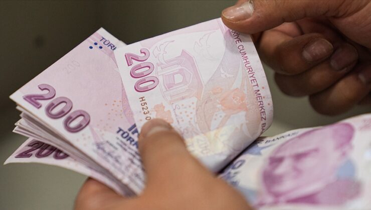 İşçi, işveren ve hükümet asgari ücret gündemiyle toplanıyor