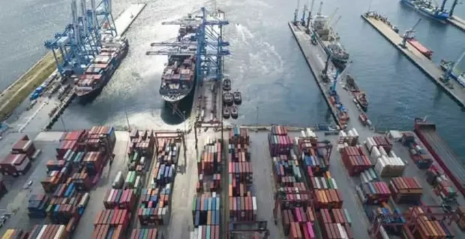 Ticaret Bakanı Ömer Bolat; ” Mal ihracatında rekor kırıldı”