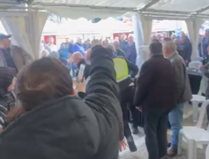 Bursa Büyükşehir Belediye Başkanı Mustafa Bozbey’e saldırı girişimi