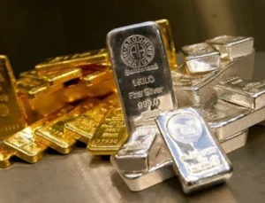 Altın ve gümüş kayıplarını telafi ediyor