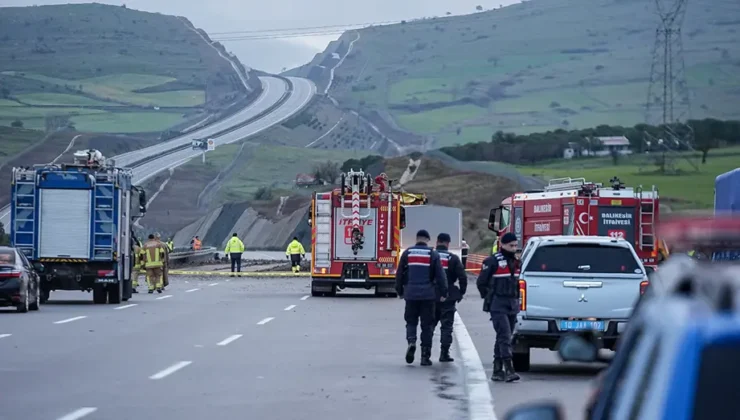 Balıkesir’de F-16 savaş uçağı düştü, pilot şehit oldu.