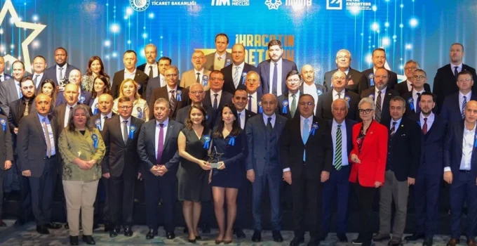 İhracatın 77 ‘Metalik Yıldızı’ ödüllerini aldı
