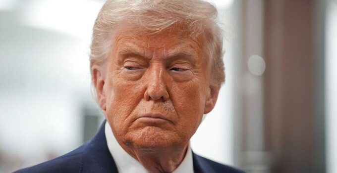 Trump’tan İran talimatı: Enerji tesislerine saldırıyı 5 gün erteledik