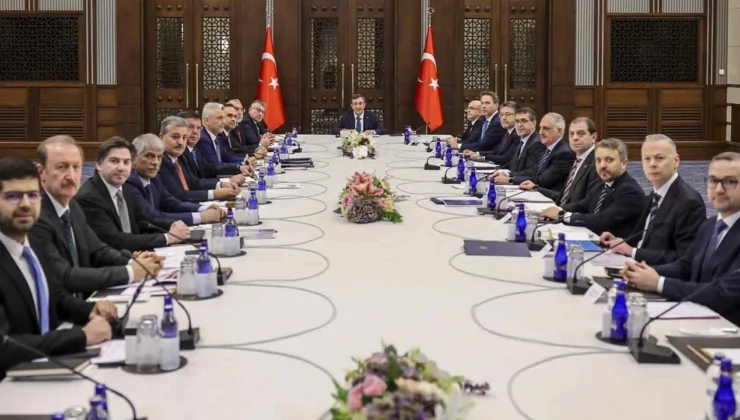 “Rekabet gücünü artıracak politikalar kararlılıkla sürdürülecek”