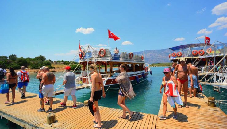 Antalya turizminde ‘Ukrayna ve İngiltere’ sürprizi sevindirdi