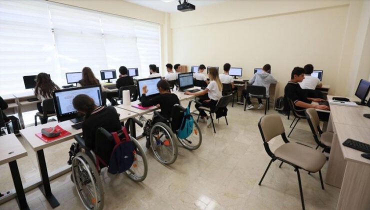 Türkiye’nin ilk “Engelliler İçin Destek Programı” açıldı