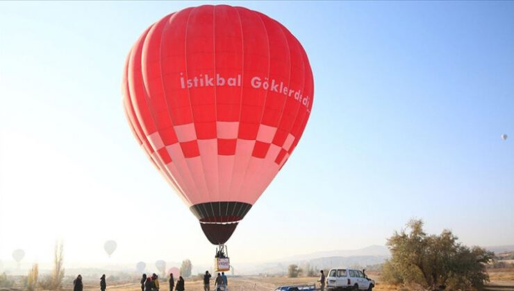 Bakan Varank ilk yerli balon ile uçtu