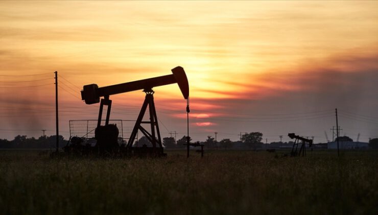 Brent petrolün varili 55,13 dolar