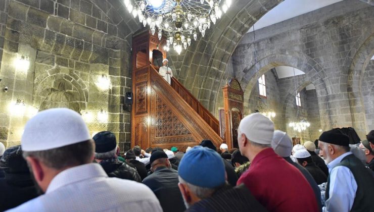 Bursa’da Cuma namazı hangi camide kılınacak?
