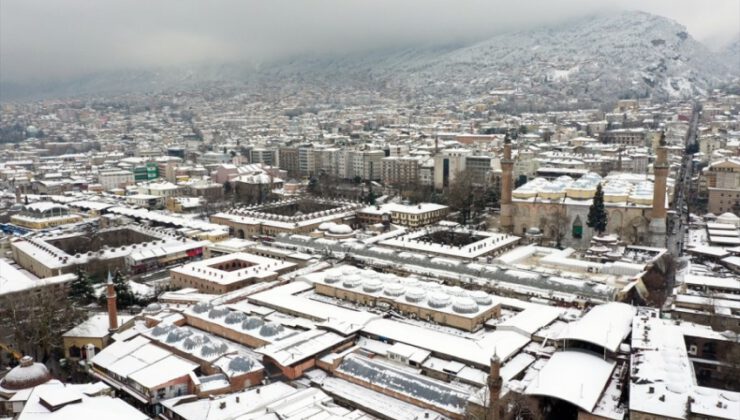 Bursa’da hayran bırakan kar manzaraları