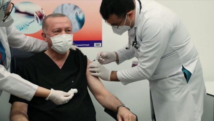 Cumhurbaşkanı Erdoğan Kovid-19 aşısı yaptırdı
