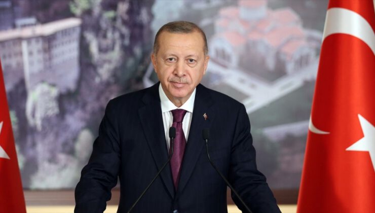 Cumhurbaşkanı Erdoğan: Salgın dönemini her alanda tüm dünyanın takdirini kazanan bir başarıyla yönettik