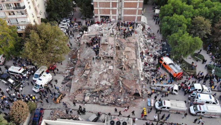 Cumhurbaşkanı Yardımcısı Oktay: İzmir’deki depremde hayatını kaybedenlerin sayısı 51’e yükseldi
