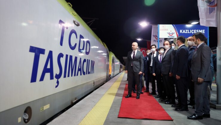 Marmaray’dan ilk yurt içi yük treni geçti