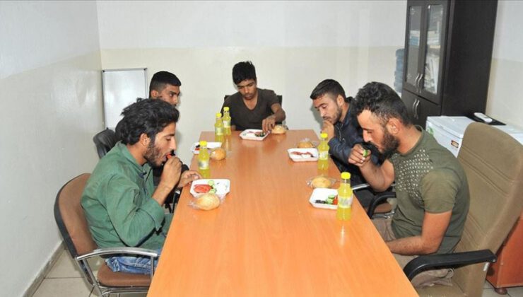 PKK/YPG’den kaçan 24 terörist teslim oldu