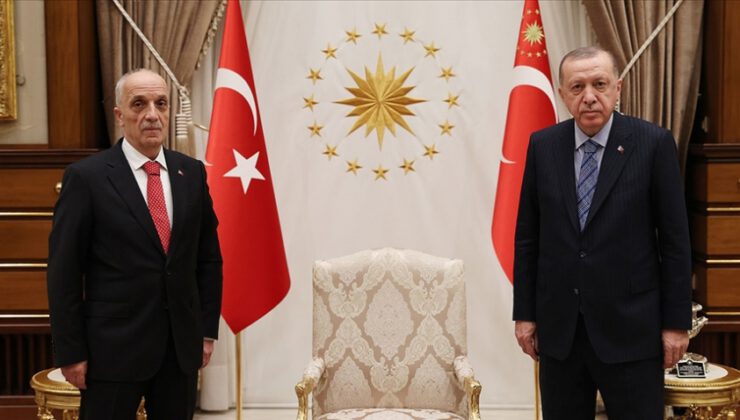 Türk-İş Genel Başkanı Atalay, Cumhurbaşkanı Erdoğan’a çalışma hayatının sorunlarıyla ilgili rapor sundu