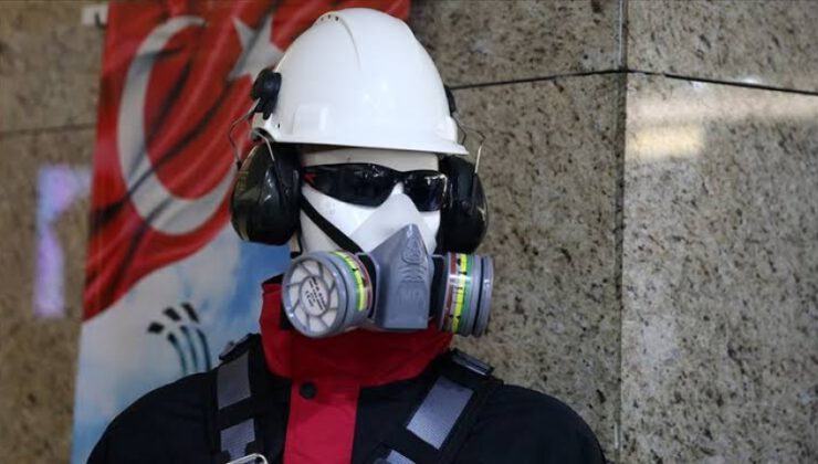 Türkiye’de ürettikleri maskeleri 20 ülkeye ihraç ediyorlar